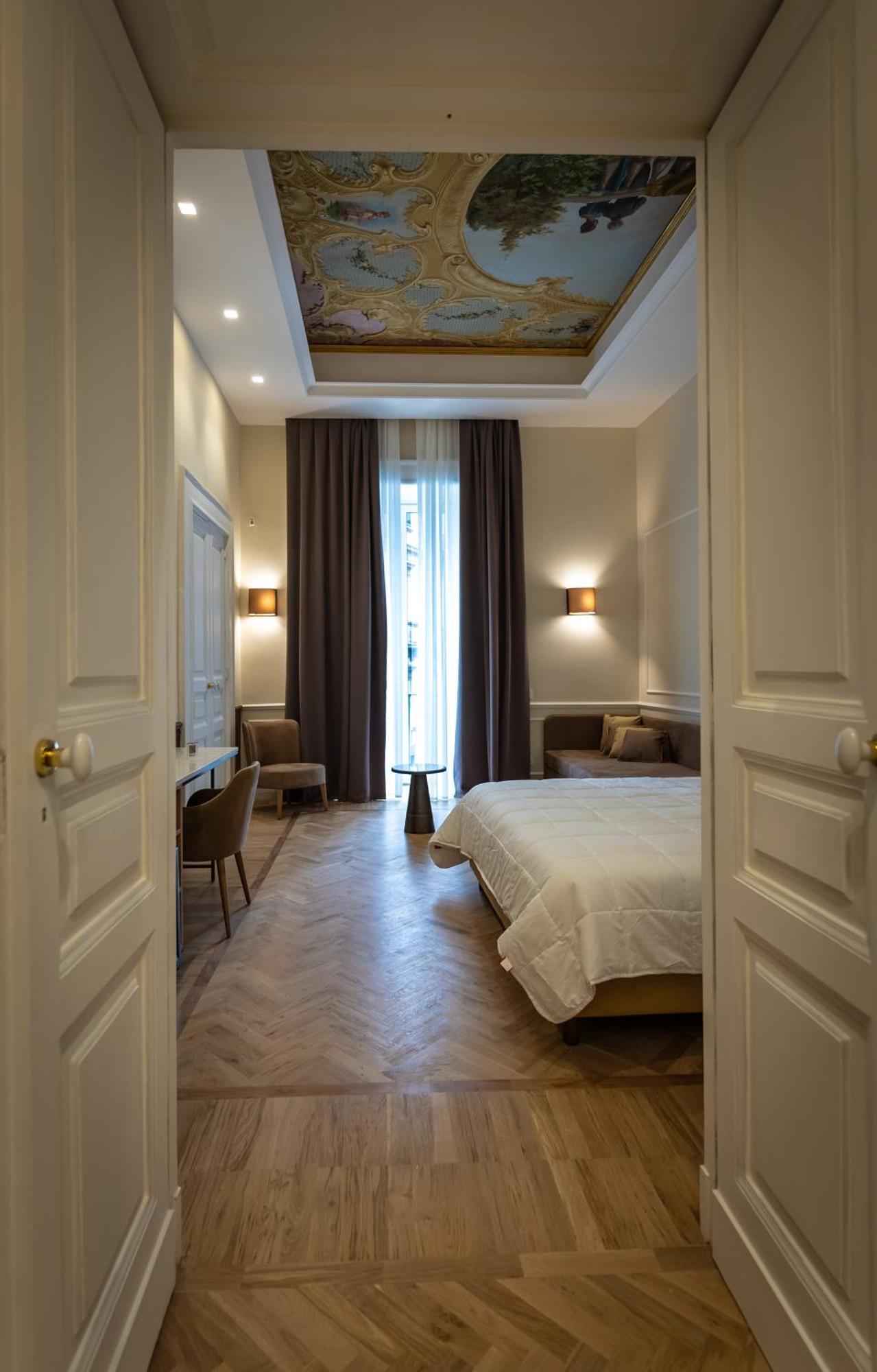 Antica Dimora Pessina Hotel Наполи Екстериор снимка