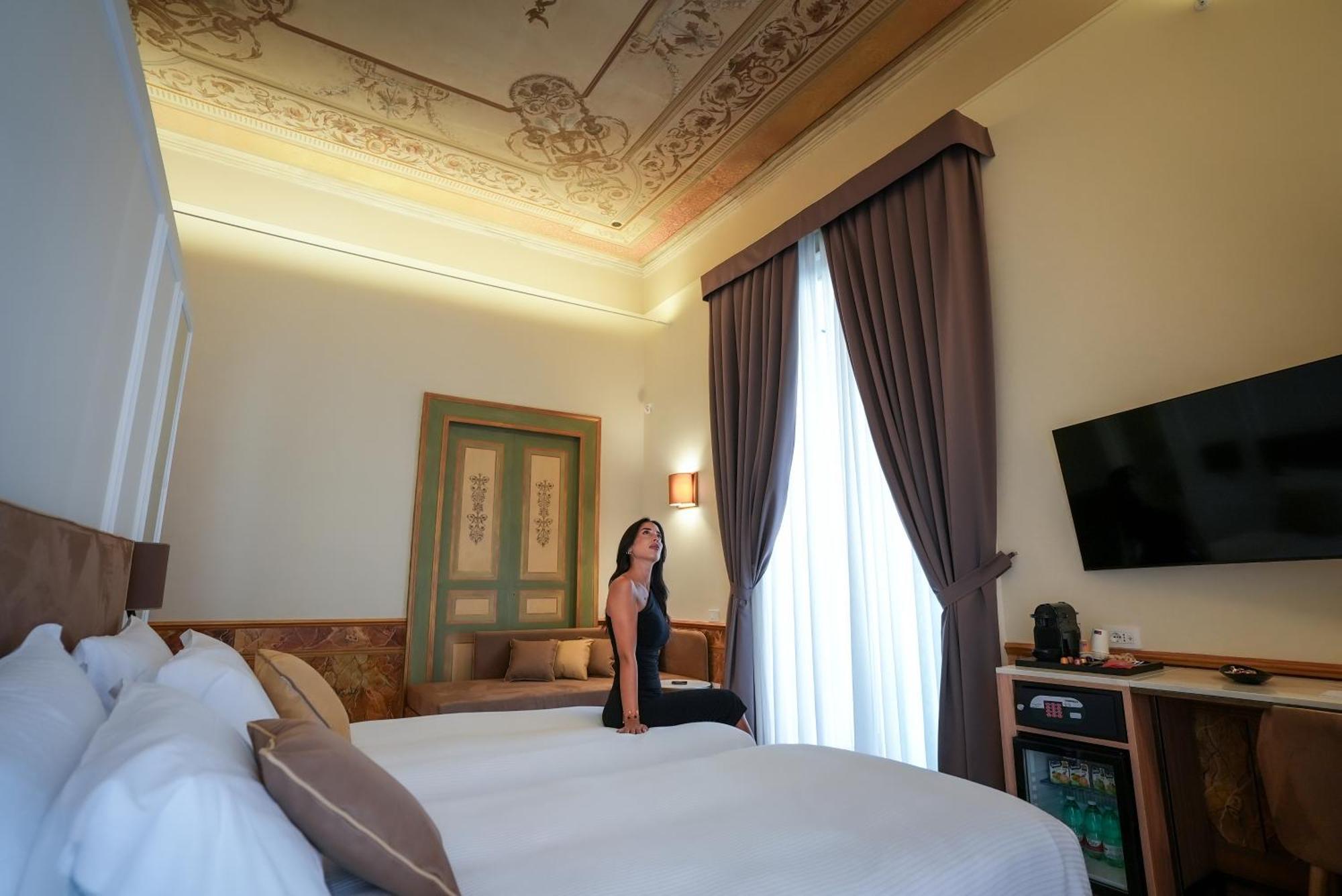 Antica Dimora Pessina Hotel Наполи Екстериор снимка