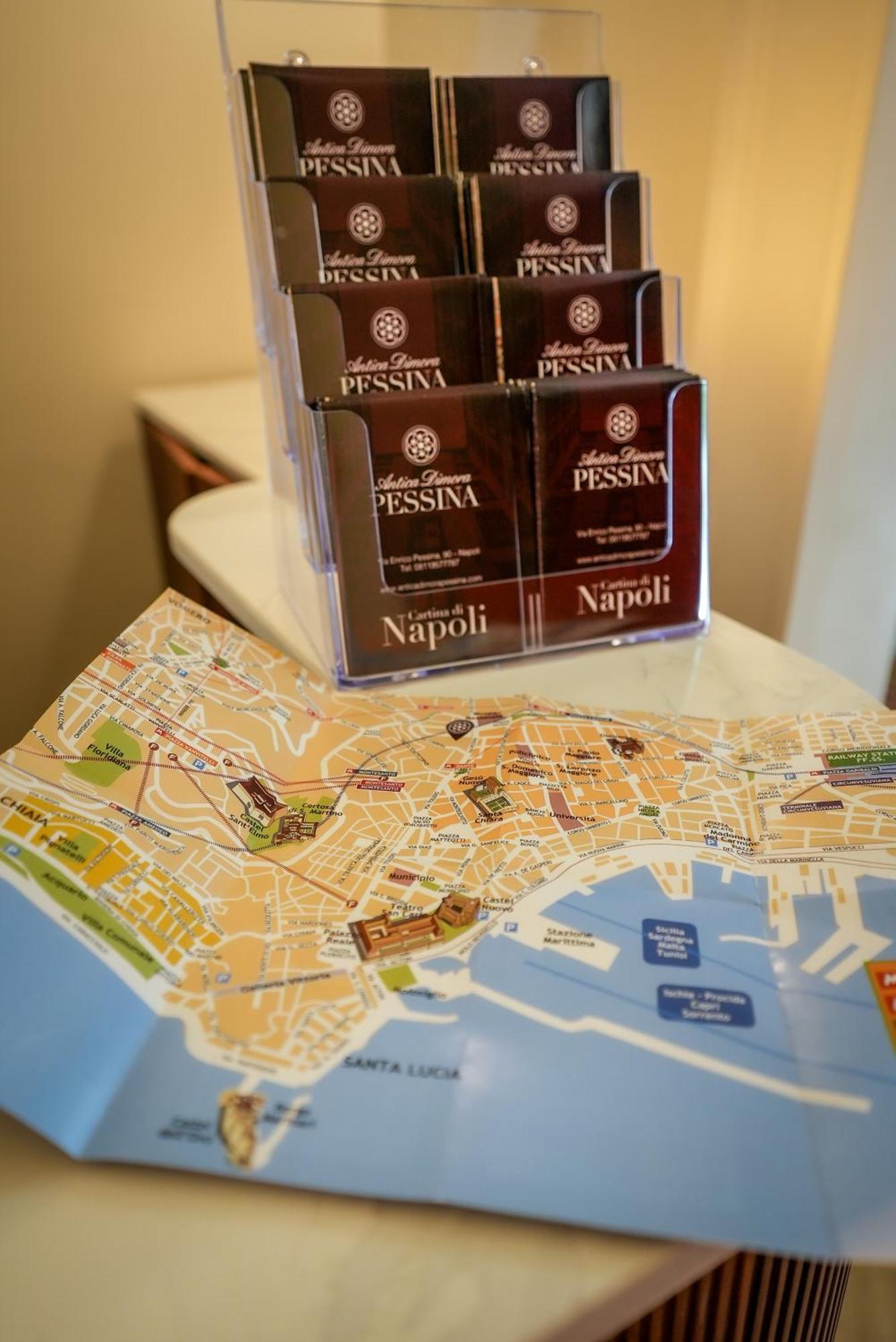 Antica Dimora Pessina Hotel Наполи Екстериор снимка